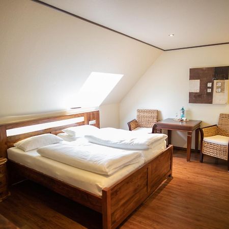 Vier Jahreszeiten Hotel Husum  Bagian luar foto